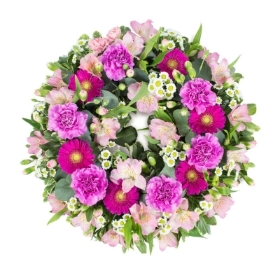 Loose Wreath in Pink